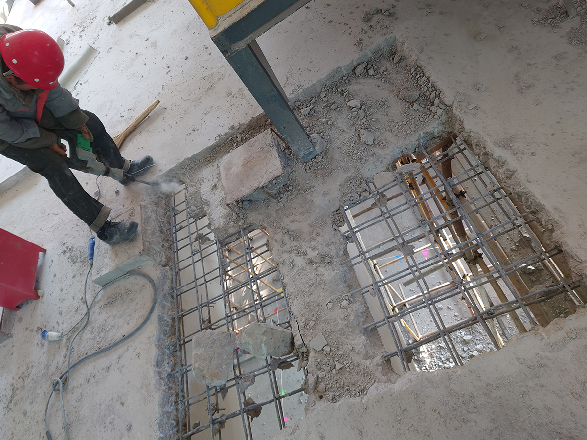 柱截面加大多少錢？(混凝土柱子加固價(jià)格)