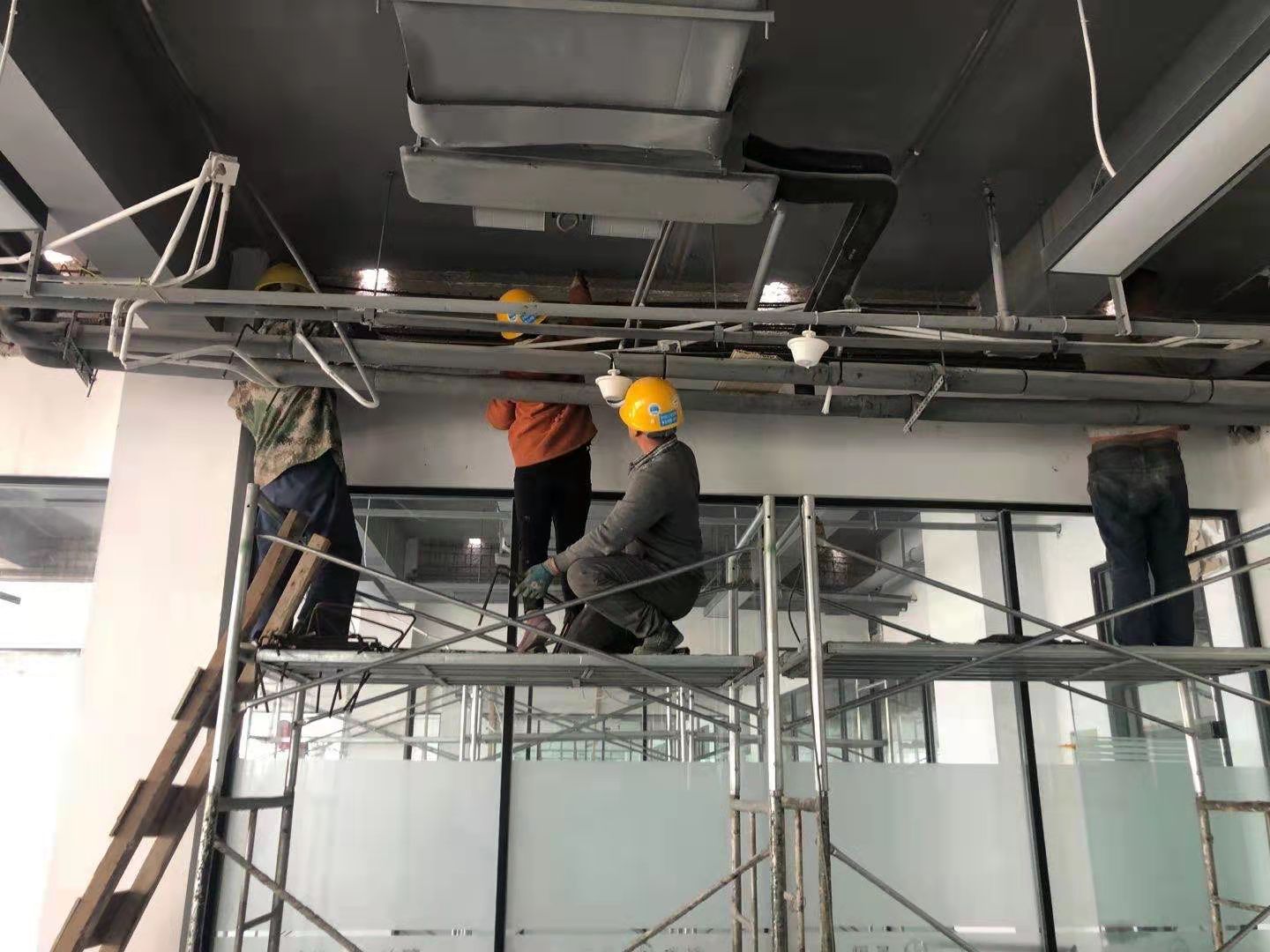 柱截面加大多少錢？(混凝土柱子加固價(jià)格)