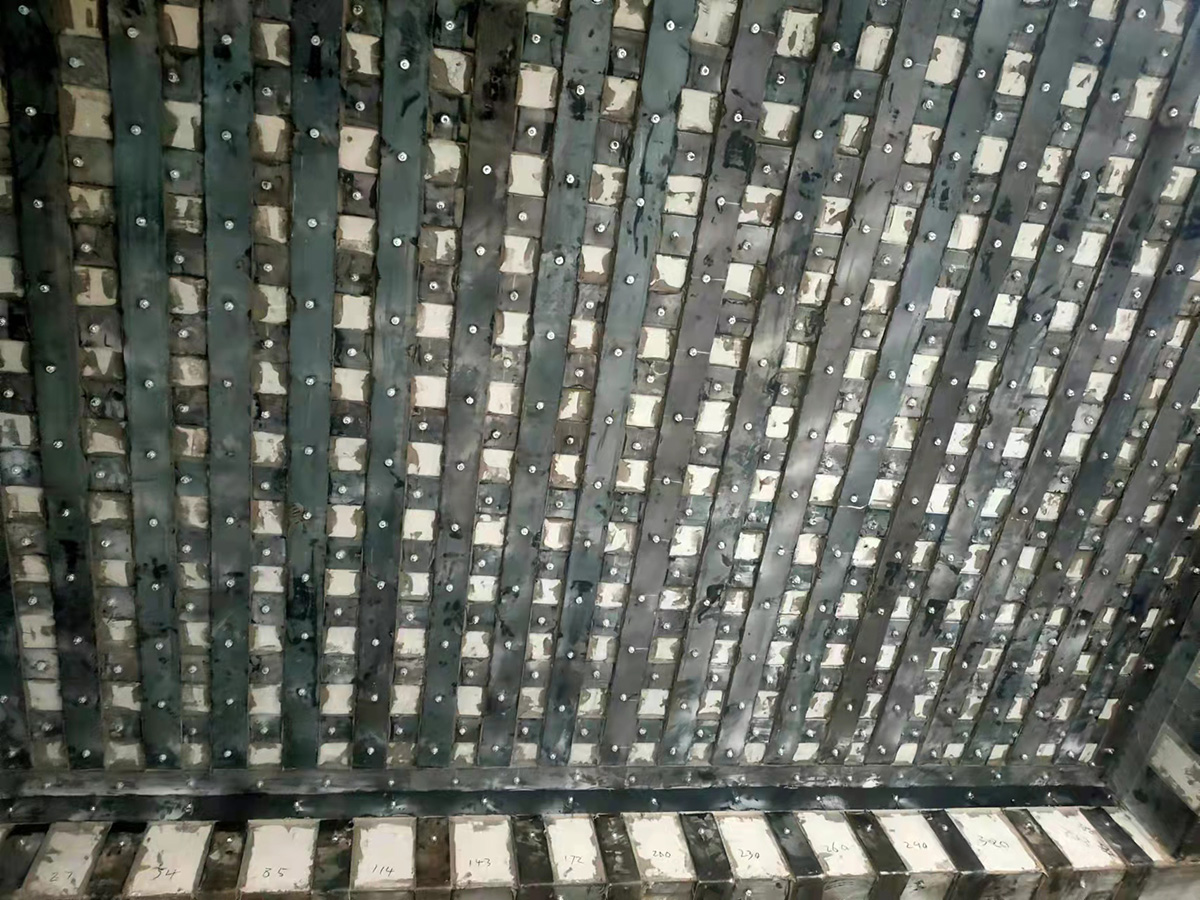 青島粘鋼加固(粘鋼加固和包鋼加固有什么區(qū)別)